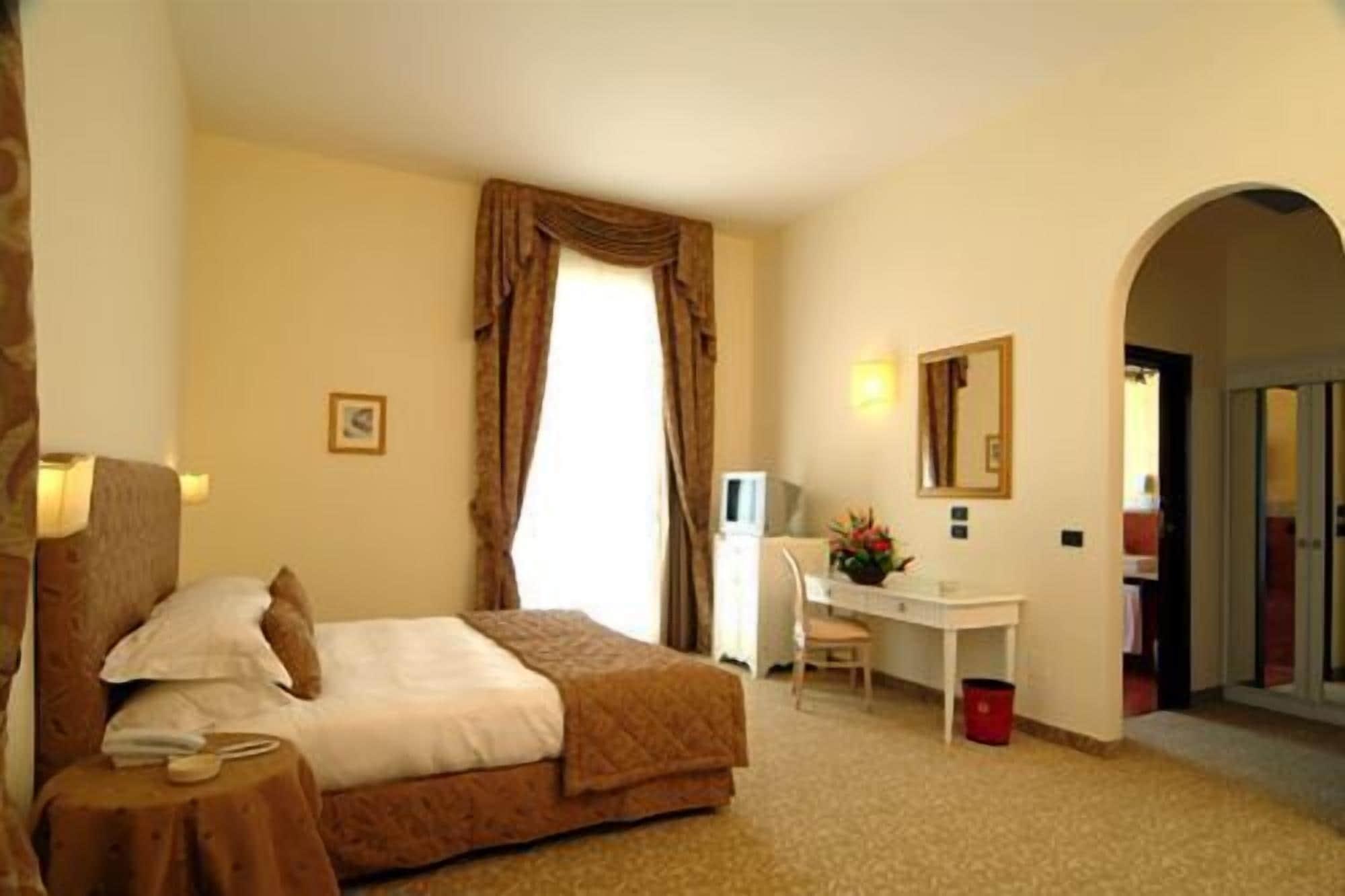 San Paolo Al Convento Hotel Trani Exterior foto